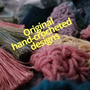 Hand -crocheted original bags, home items